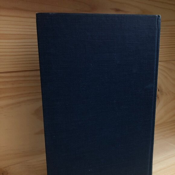 Vintage Hardback Book Penmarric Susan Howarth 1971 1st Printing Gothic Cornwall - Picture 4 of 6